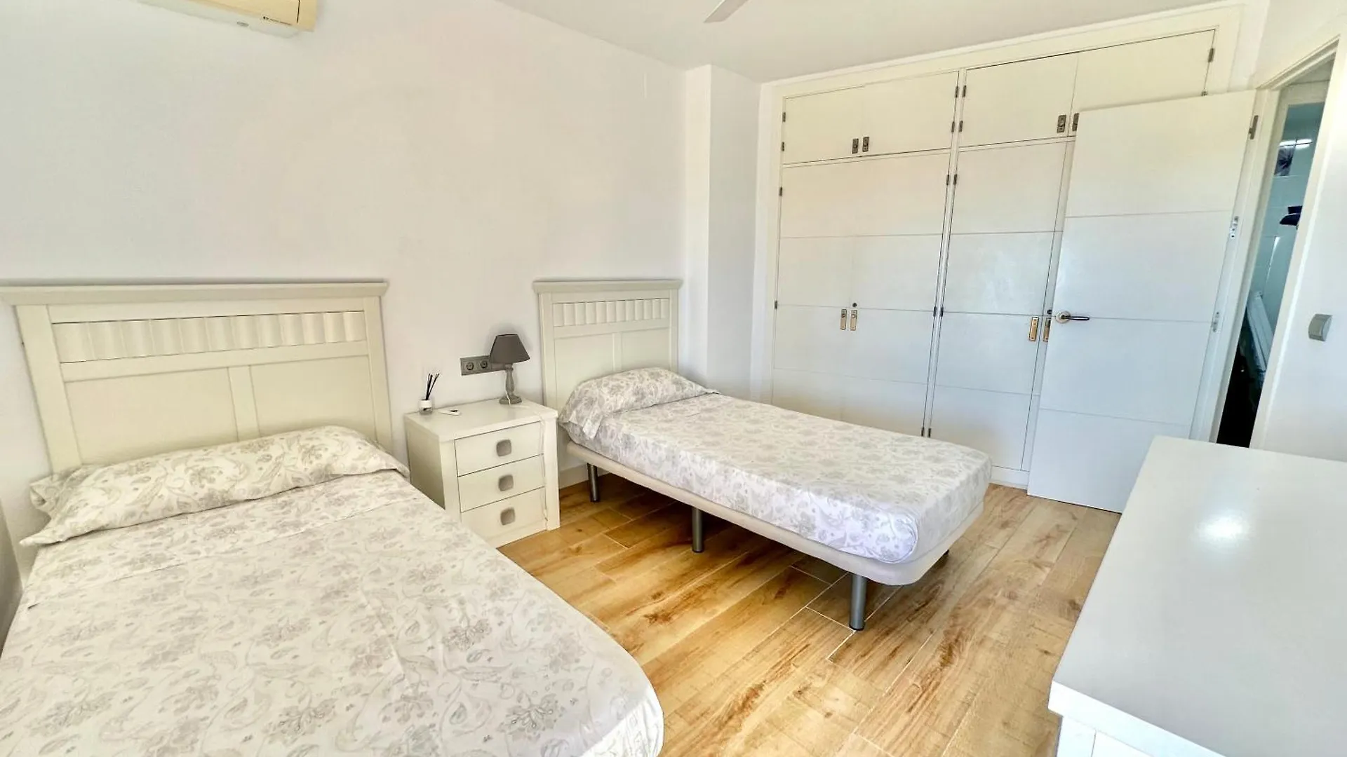 Gorgeous Apartment At The Sea In La Carihuela! Torremolinos