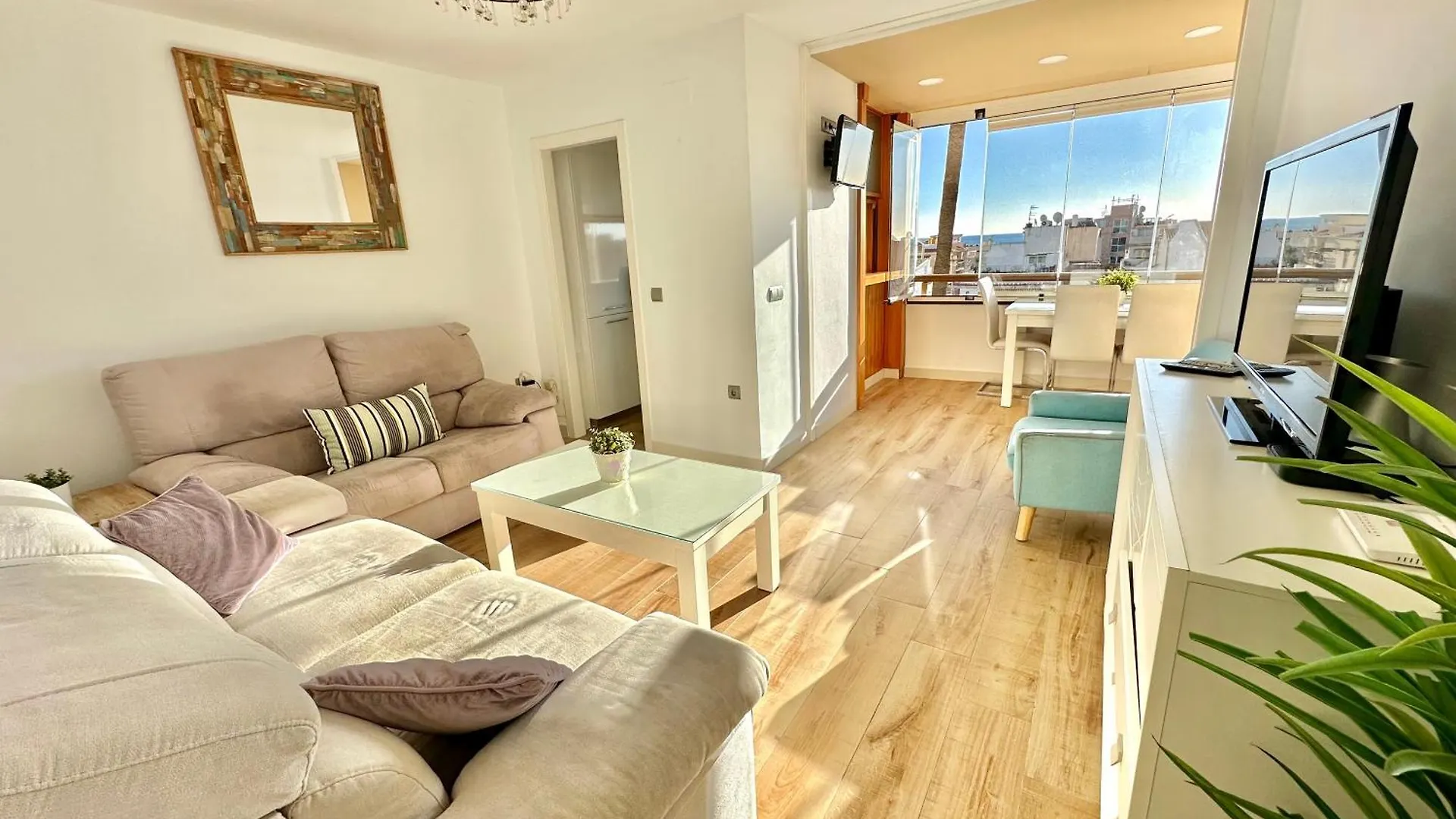 Gorgeous Apartment At The Sea In La Carihuela! location