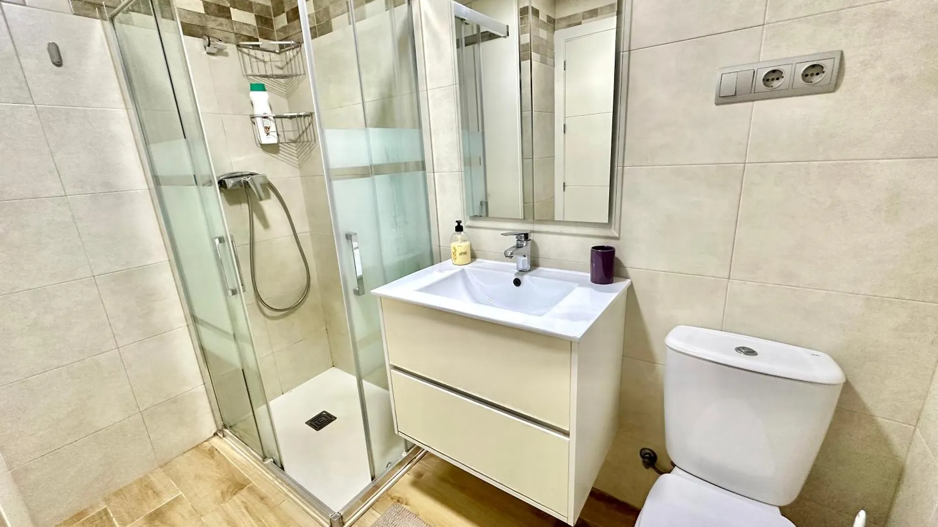 Gorgeous Apartment At The Sea In La Carihuela! Torremolinos
