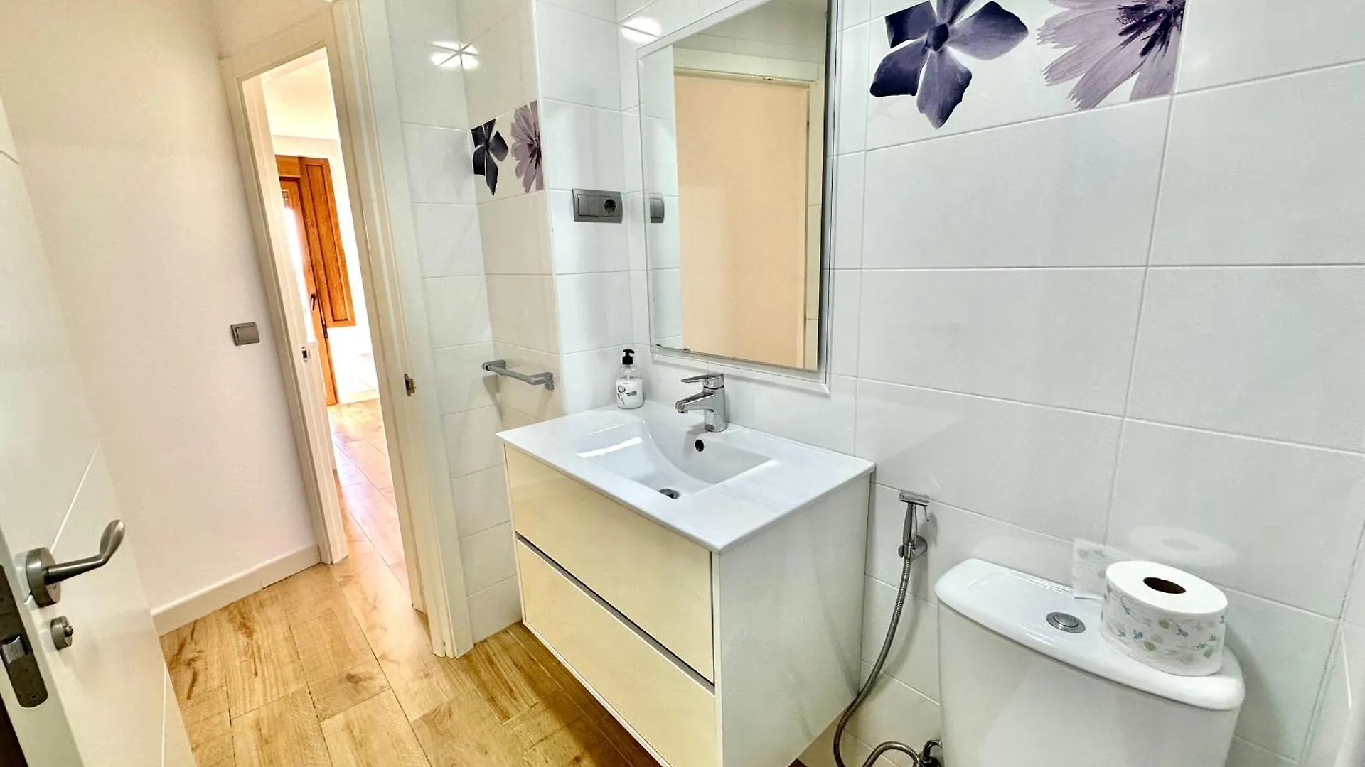 Gorgeous Apartment At The Sea In La Carihuela! Torremolinos Spain