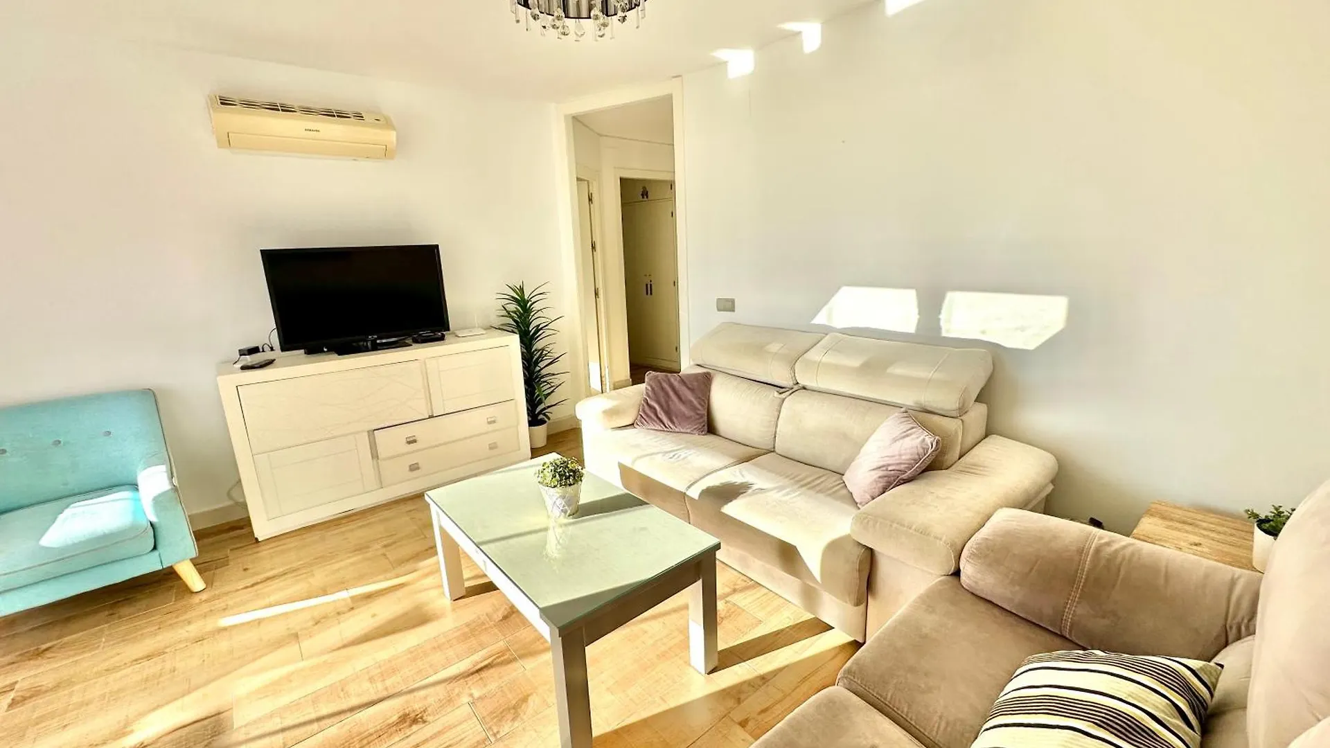 Gorgeous Apartment At The Sea In La Carihuela! Torremolinos