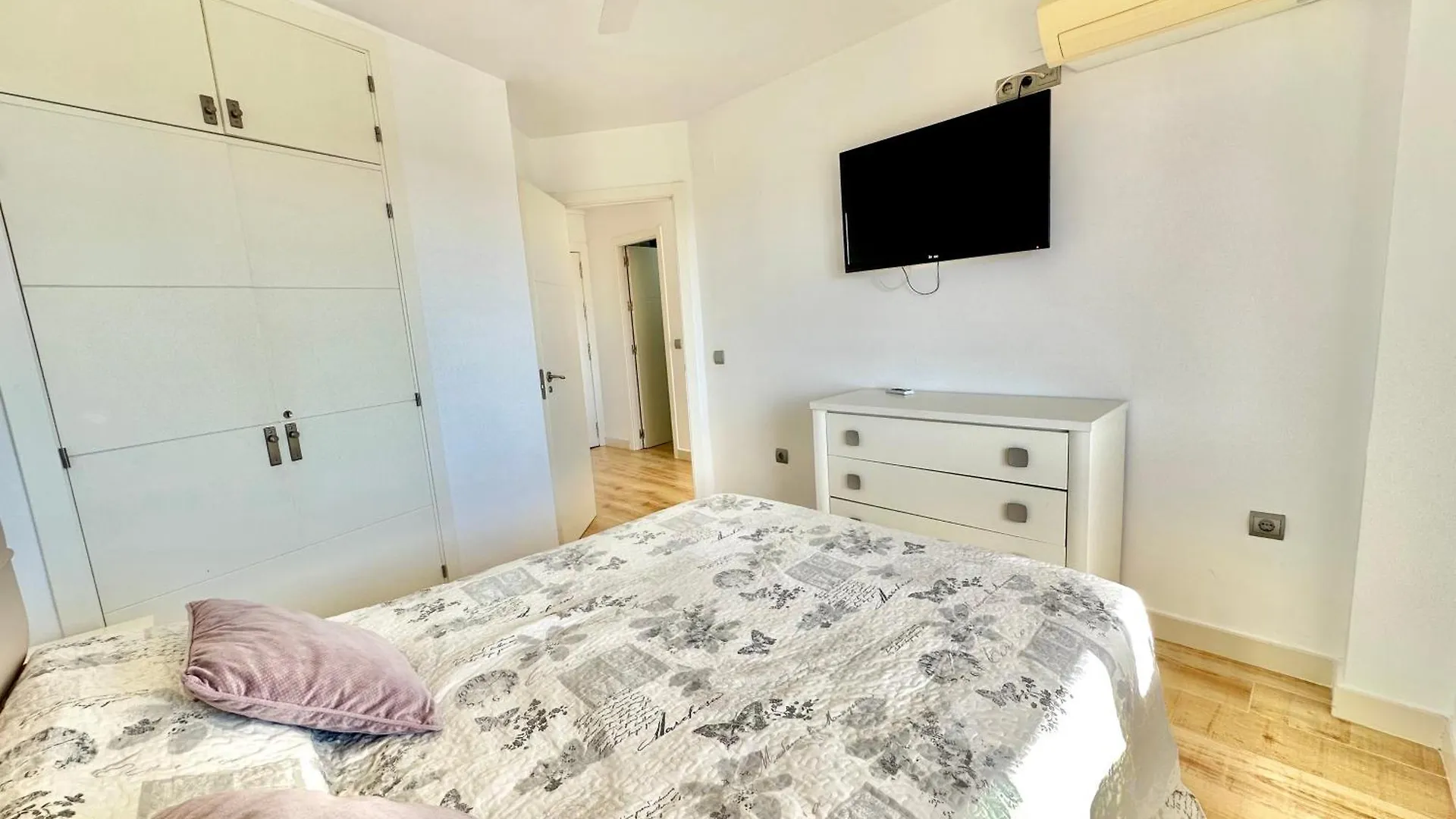 Gorgeous Apartment At The Sea In La Carihuela! Torremolinos