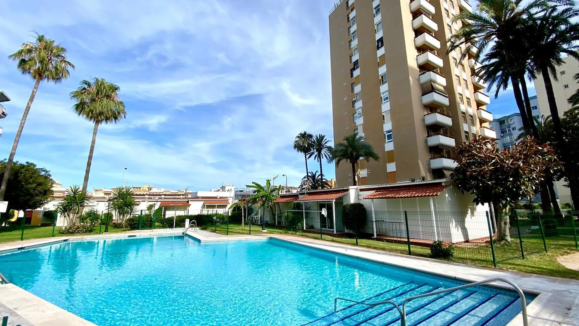 Gorgeous Apartment At The Sea In La Carihuela! Torremolinos